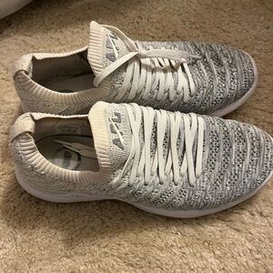 APL White/Gray Knit Sneakers - size 8 women’s